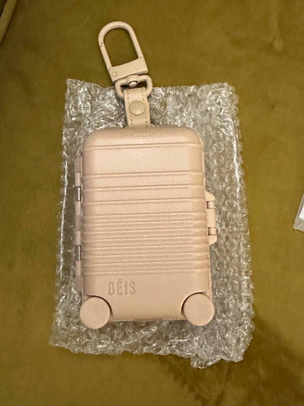 NEW BÉIS The Micro Roller Charm in Beige — Sold Out!